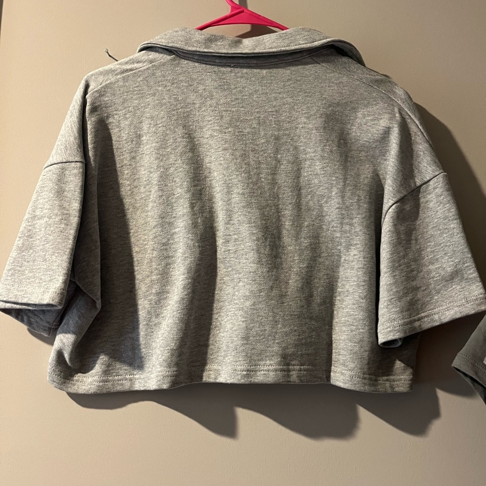 Urban Outfitters cropped heather grey polo size small